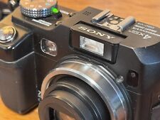 Sony DSC V3 Carl Zeiss Vario Sonnar F 2.8 Bridge Kamera Super Zustand Laserfokus