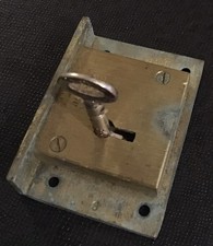 EIN ANTIKES J. PARKES & SON