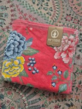 NEU Pip Studio Good Evening