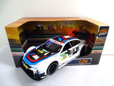 Toy Place 1:24 BMW M4 DTM Modell mit Licht Sound Effecte in Original OVP