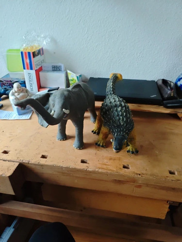 Große tierfiguren dinosaurier - große,
