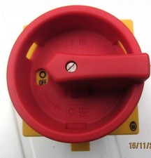 Hauptschalter/Not-Aus-Schalter