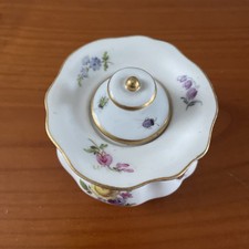 Schöne Dose Deckeldose Tintenfass Streublümchen  Käfer Meissen Porzellan 1. Wahl
