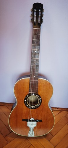 Alte klassische gitarre - alte,