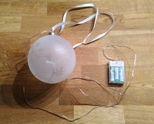 große beleuchtete Glas