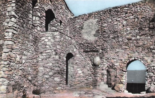 Castellet 100120 - le,