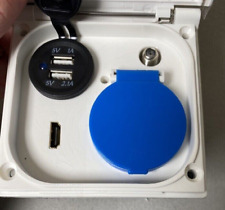 Multifunktions-Außensteckdose