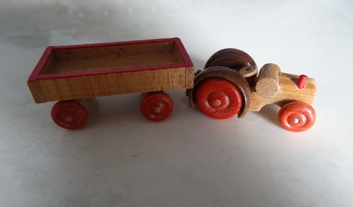 Ddr spielzeug mini traktor - spielzeug,