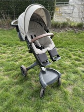 Kinderwagen Stokke Xplory V6 Inkl. Sitz, Babywanne und Zubehör, wie neu