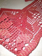 eigene Handarbeit Läufer 14x95 cm weihnachtsrot mit goldener Stickerei Schwed