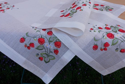 Tischdecke erdbeeren - tischdecke,