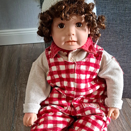 Spielpuppe baby mit braunen - spielpuppe,
