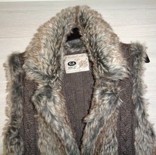 Super warme Jacke - Weste - Strickjacke - Fell (kein Echtpelz) -Gr. L (42/44)