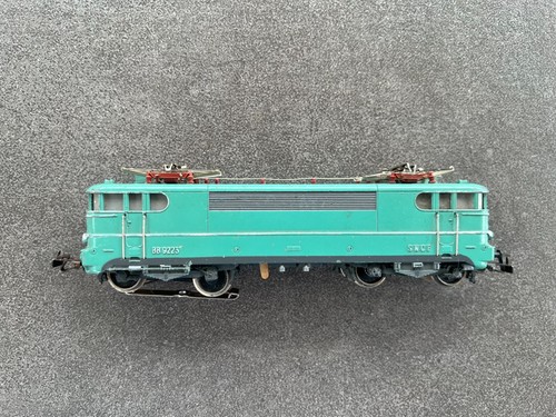 Märklin 3038 lok läuft - 3038,
