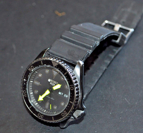 Seiko sports schwarz - 5,