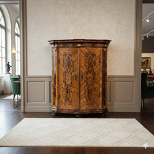 27980 Maria-Theresia-Schrank