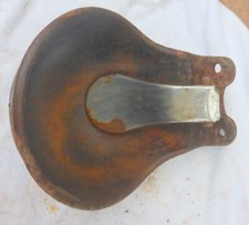 alte Eisen Trogtränke Selbsttränke Rinder Pferde Tränkebecken Futternapf Trog ?