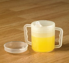 2x Schnabelbecher mit Griff