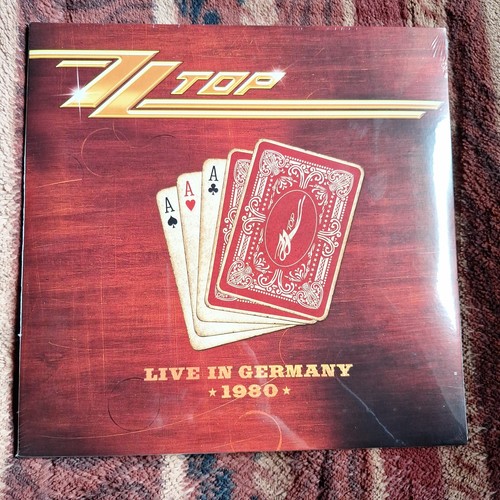 Top live in - zz,