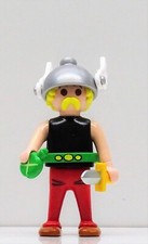 ASTERIX MIT HELM SCHWERT
