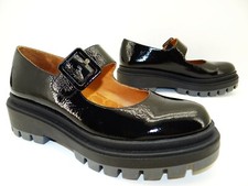 Chie Mihara Wyra Slipper