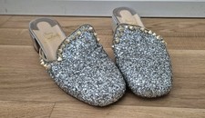 Christian Louboutin Damenschuhe Mules Slipper Grau Silber Nieten Gr 37