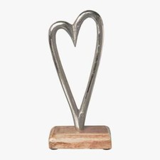 ALUMINIUMHERZ auf HOLZBASE