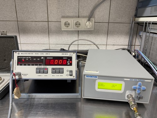 Rohde schwarz urv4 - &,