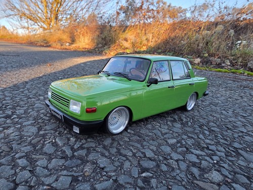 Wartburg 353 tiefer - 1:18,