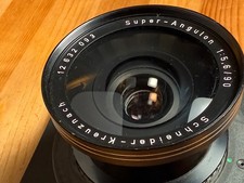 Schneider-Kreuznach Super Angulon 90mm f/5.6 auf Sinar Platine