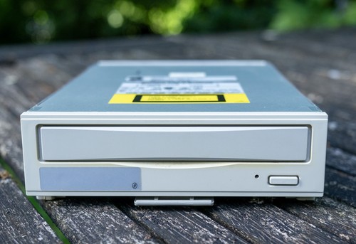 Applecd 300i plus scsi rom - 300i,