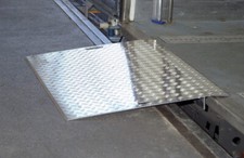 Überladebrücke 1800x1250 mm aus Aluminium Tragkraft 1200 Kg