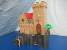 Grosses Ritterhaus Felsen Turm