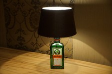 LED-Tischlampe aus einer echten 0,35 Jägermeister Flasche Lampe Schirm Braun 3