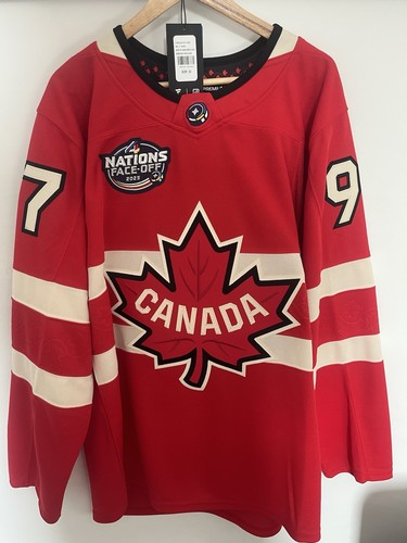 Connor mcdavid canada - connor,