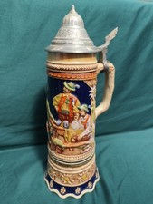 Bierkrug mit Zinndeckel und