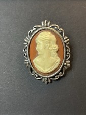 Vintage Kamee Brosche mit