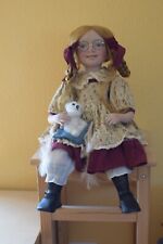 Sammlerpuppe Mädchen auf Hocker mit Brille Franklin Mint, hse, Elite Dolls usw