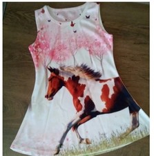 Niedliches mädchenkleid pferd - niedliches,