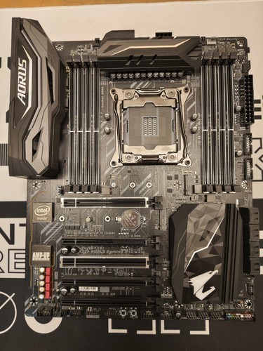 X299 gigabyte aorus - x299,