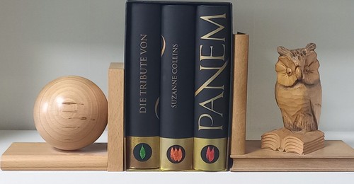 Suzanne collins die tribute - suzanne,