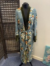 Zara Trafaluc grüner Blumen