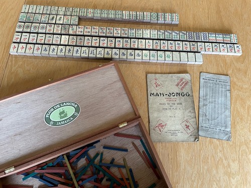 Antikes vintage mah - vintage,