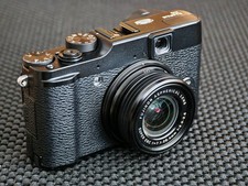 Fujifilm X10 Kompaktkamera in