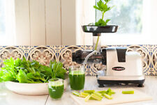 Omega Juicers MM900 - Ausstellungsstück - vom Spezialisten gruenesmoothies-de