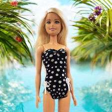 Badeanzug mit mit Punkten für