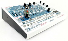 Roland synthesizer - roland, sh-32