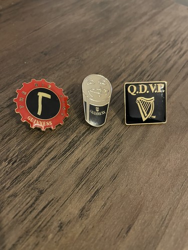 Drei guinness anstecknadel - guinness,