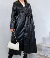 Langer Ledermantel  getragen