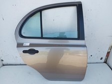 82100AX130 tür hinten rechts